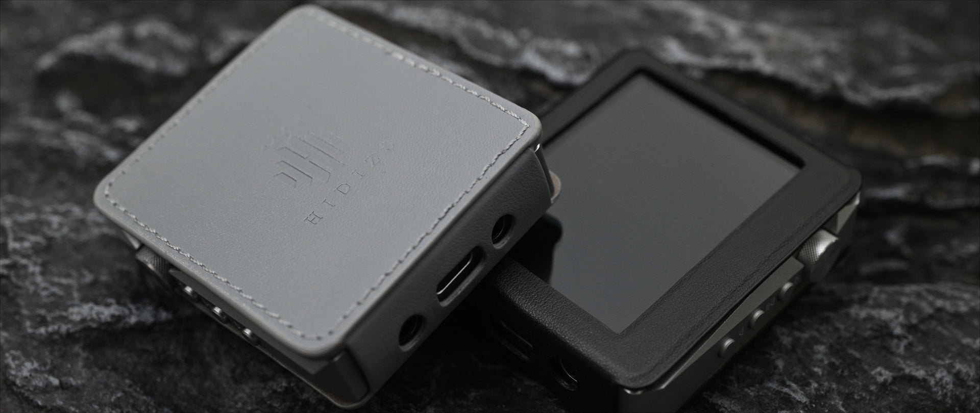 HIDIZS_AP80_PRO-X_LEATHER_CASE_GRAY_02