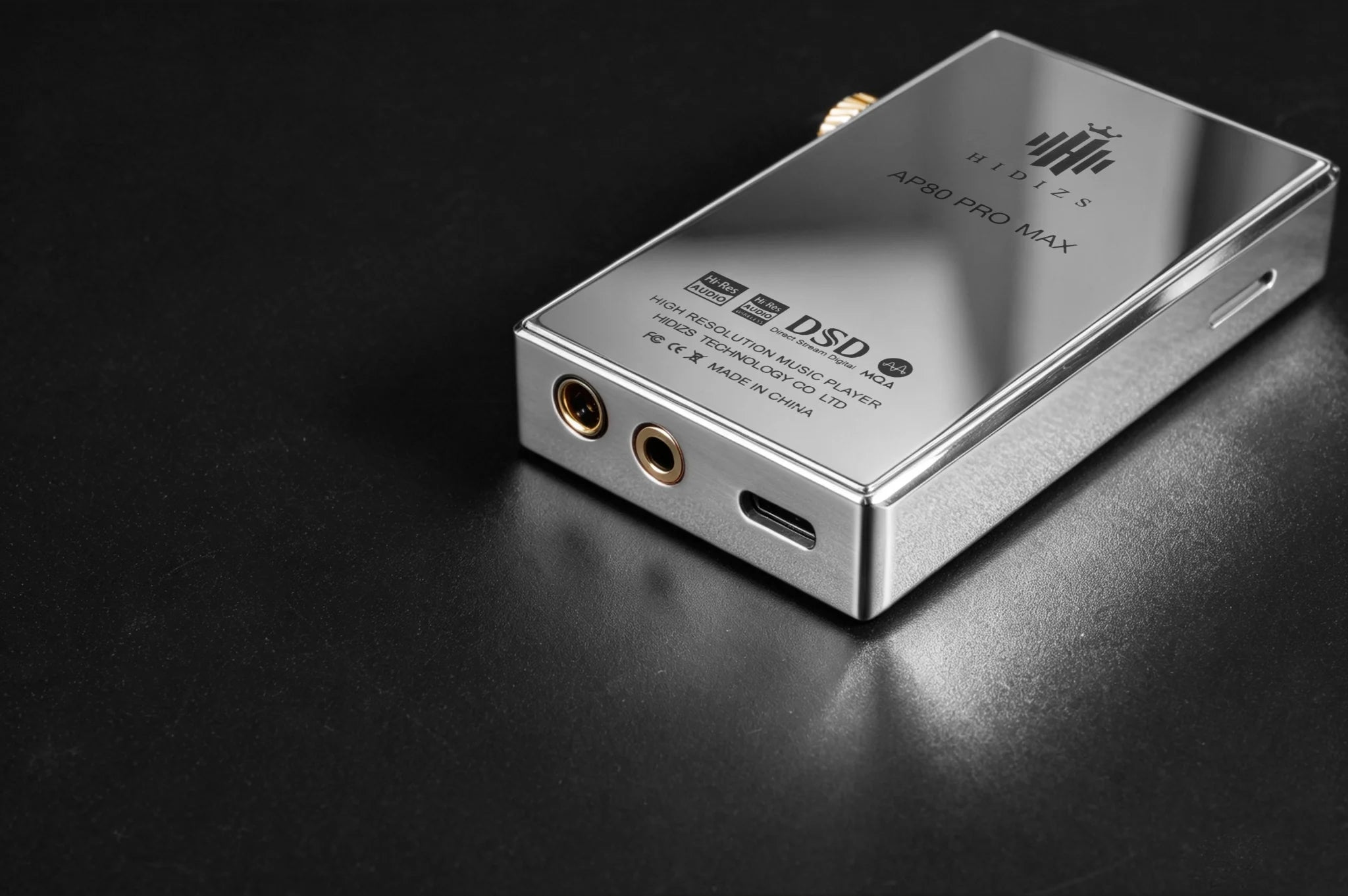 AP80 PRO MAX Titanium Edition ports and rear plate